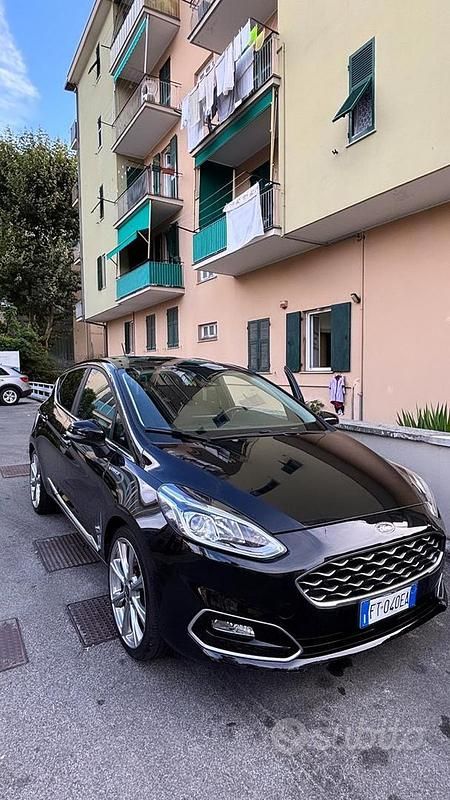 Nero Usata 2018 Ford Fiesta Vignale Due volumi | 13.000 € (Cara) - Immagine 1/4