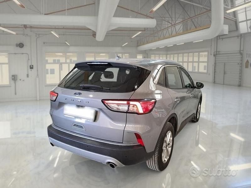Usata Ford Kuga Titanium 120 CV (88 kW) 2022 Grigio SUV