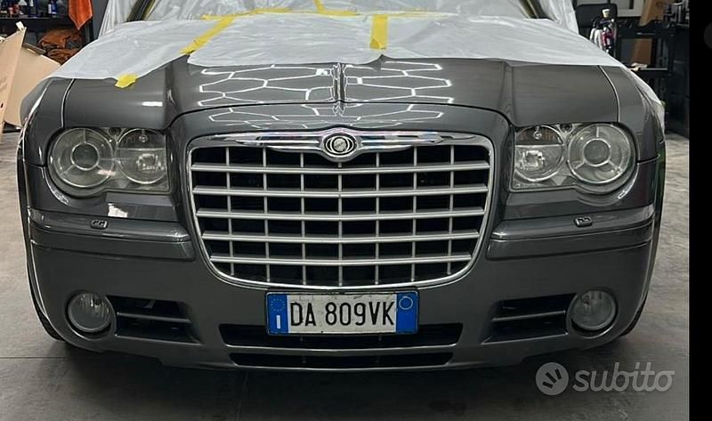 Usata Chrysler 300C 218 CV (160 kW) 2006 Grigio Berlina
