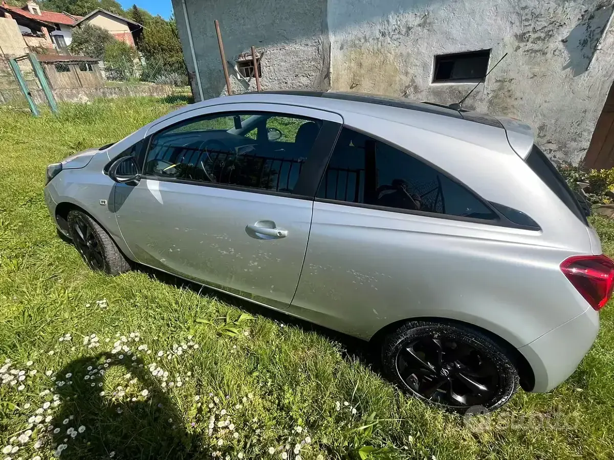 Usata Opel Corsa 95 CV (69 kW) 2016 Grigio Utilitaria
