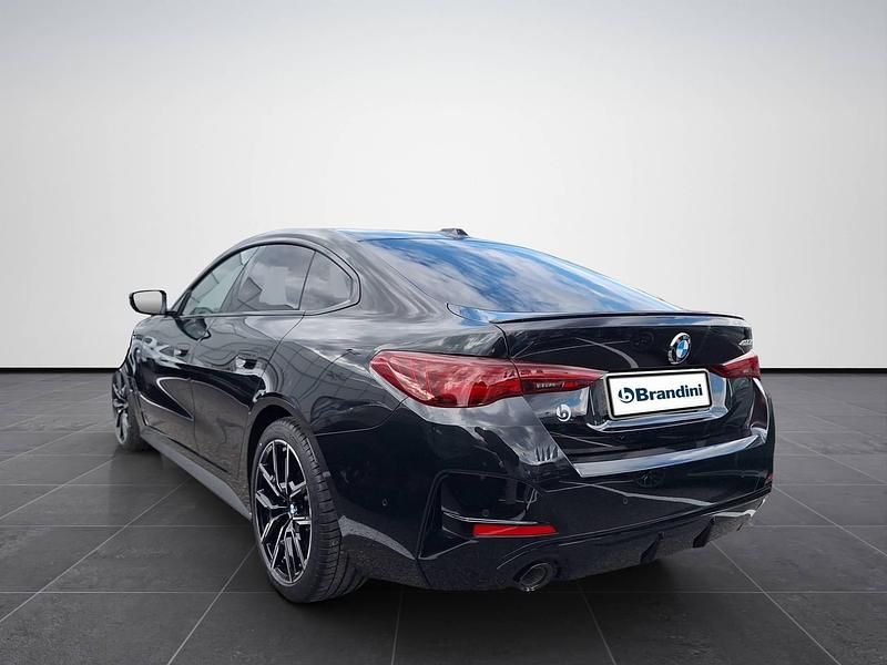 Nuova BMW 420 Sport Line 190 CV (139 kW) 2026 Black sapphire metallizzato Coupé