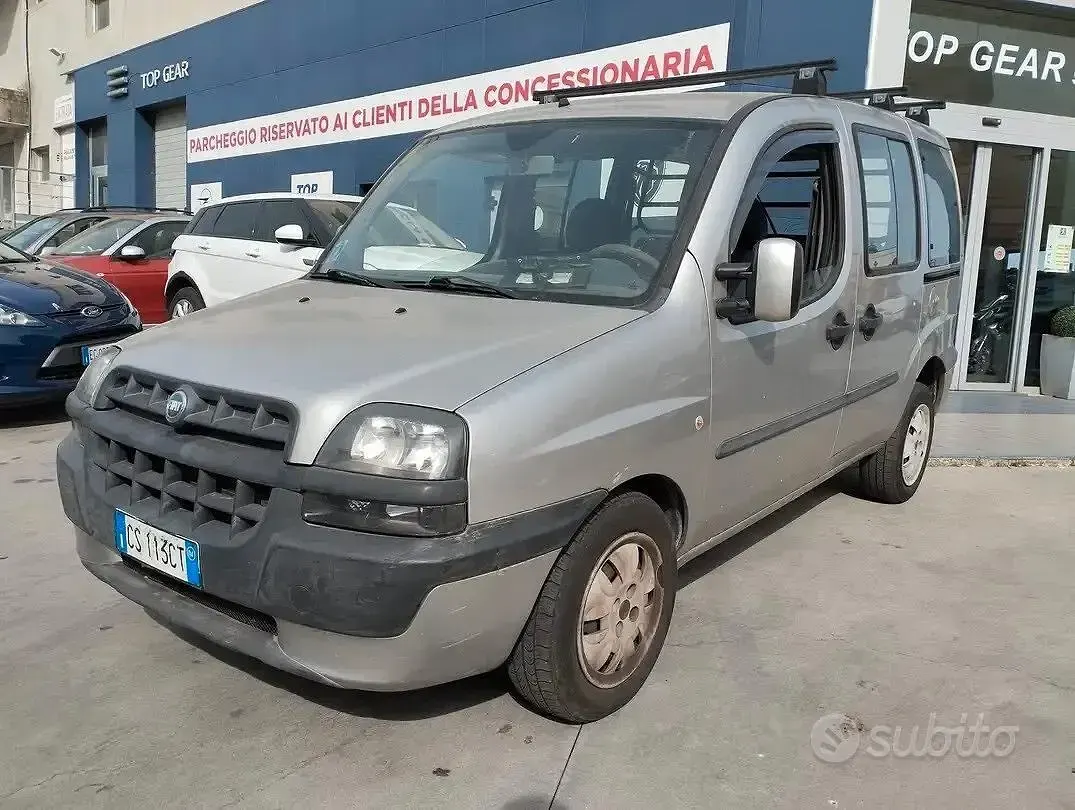 Usata Fiat Doblò Dynamic 105 CV (77 kW) 2004 Grigio Monovolume