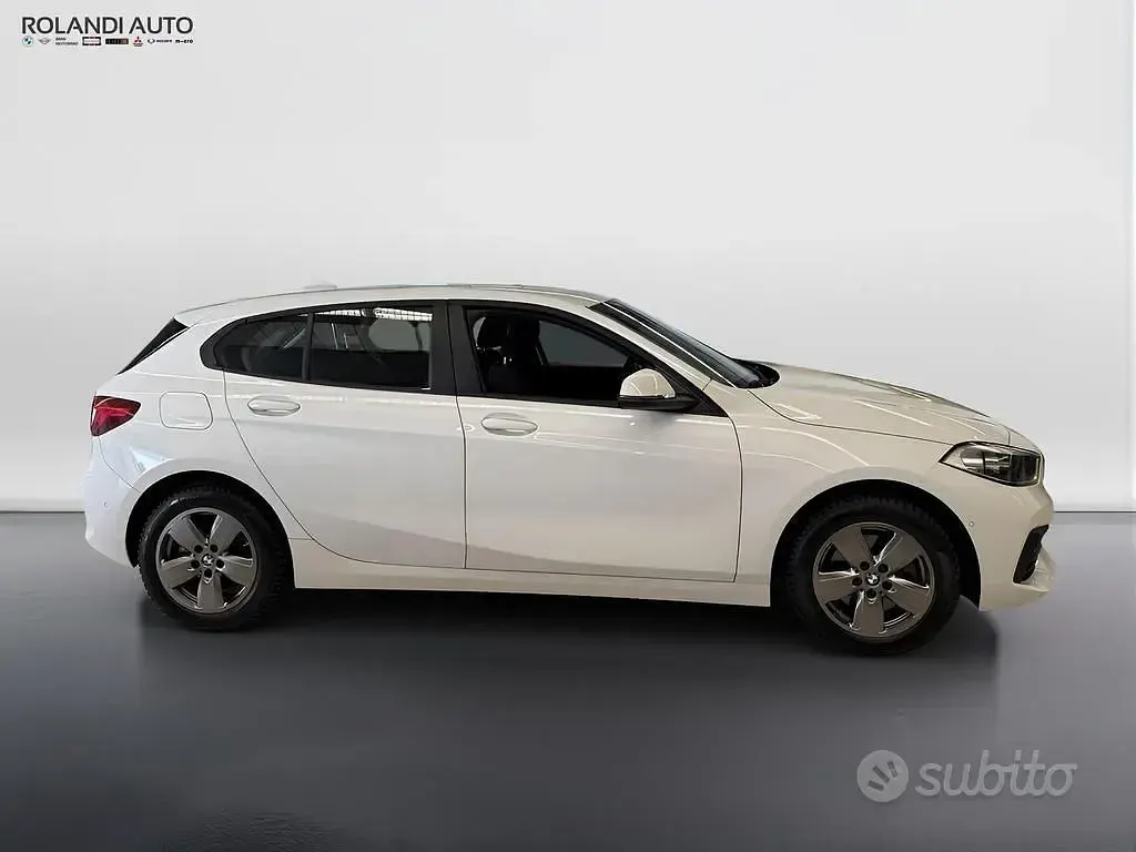 Usata BMW 116 Advantage 116 CV (85 kW) 2022 Bianco Utilitaria