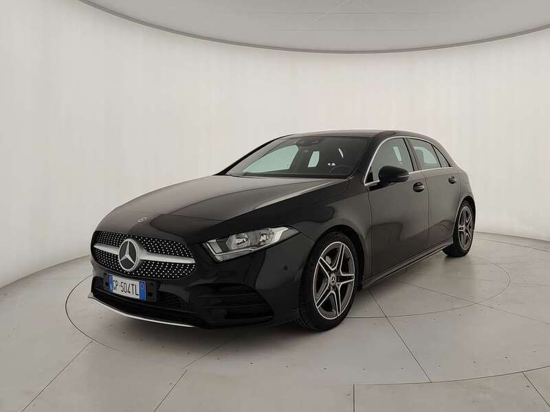 Usata Mercedes A180 Premium 136 CV (100 kW) 2020 Nero Berlina