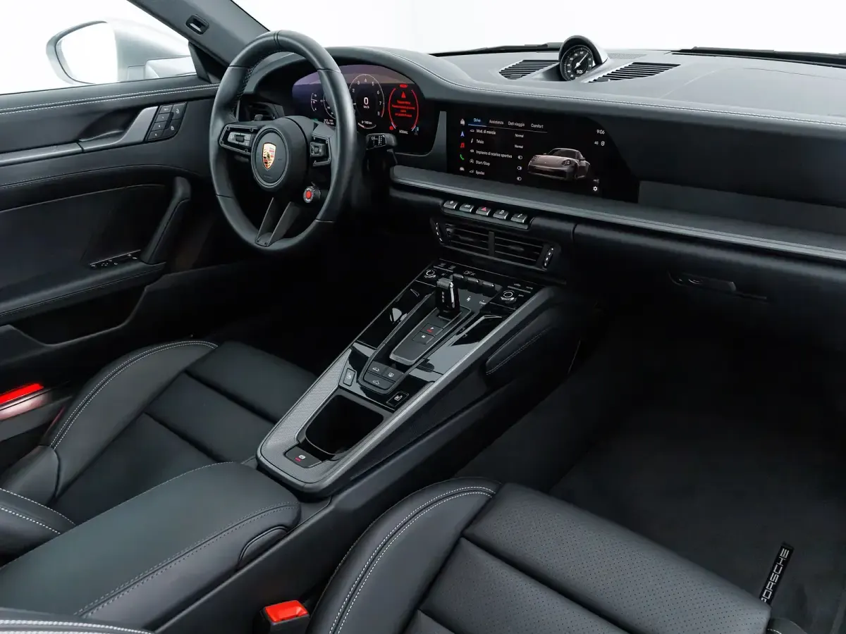 Usata Porsche 911 Carrera 4S 2025 U2 argento gt metallizzato Coupé