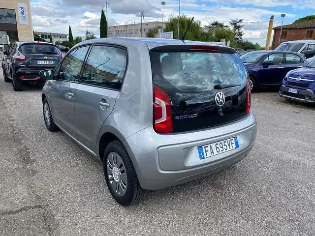 Usata VW up! move up! 68 CV (50 kW) 2015 Grigio Utilitaria