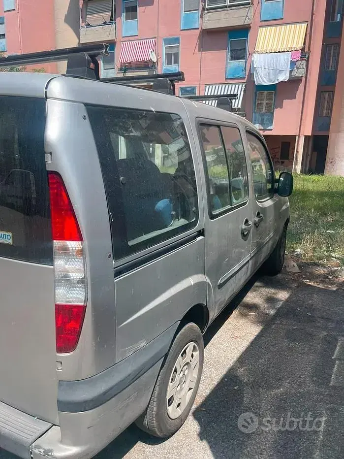 Usata Fiat Doblò 65 CV (47 kW) 2004 Monovolume