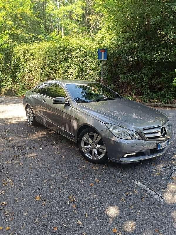 Usata Mercedes E220 Avantgarde 170 CV (125 kW) 2010 Coupé