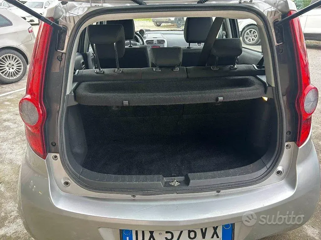 Usata Opel Agila 65 CV (47 kW) 2009 Grigio Utilitaria