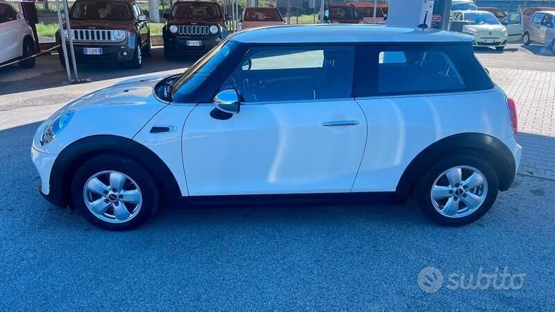 Usata Mini One D 95 CV (69 kW) 2014 Beige Utilitaria