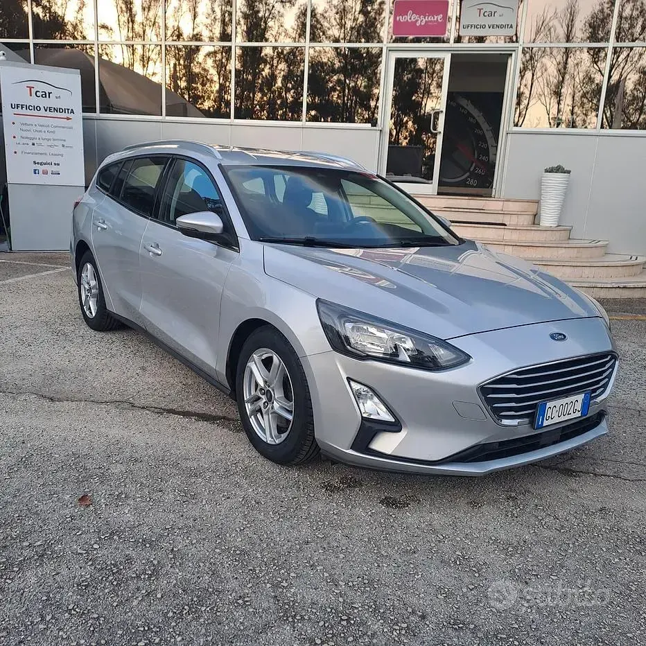 Usata Ford Focus Business Edition 120 CV (88 kW) 2020 Grigio Station wagon