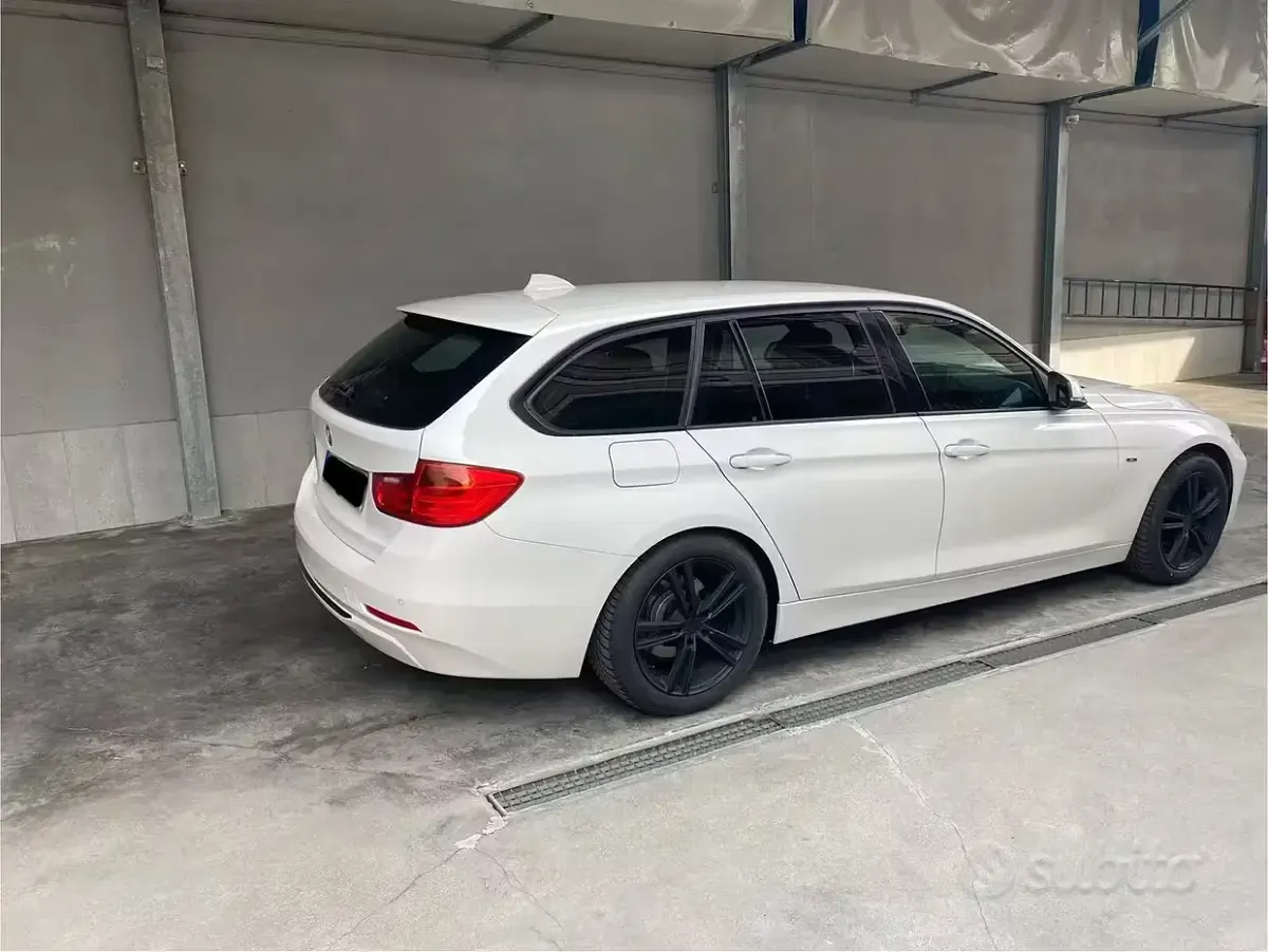 Usata BMW 318 Efficient Dynamics 143 CV (105 kW) 2014 Bianco Station wagon