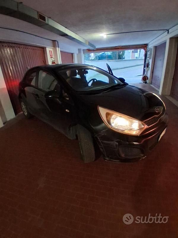 Usata Kia Rio 2012 Nero Berlina