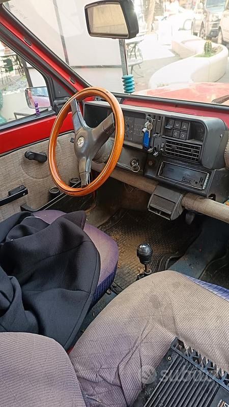 Rosso Usata 1990 Fiat Panda Tre volumi | 3000 € - Immagine 1/4