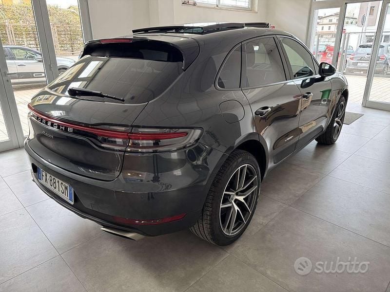 Usado Porsche Macan 245 CV (180 kW) 2019 Gris SUV