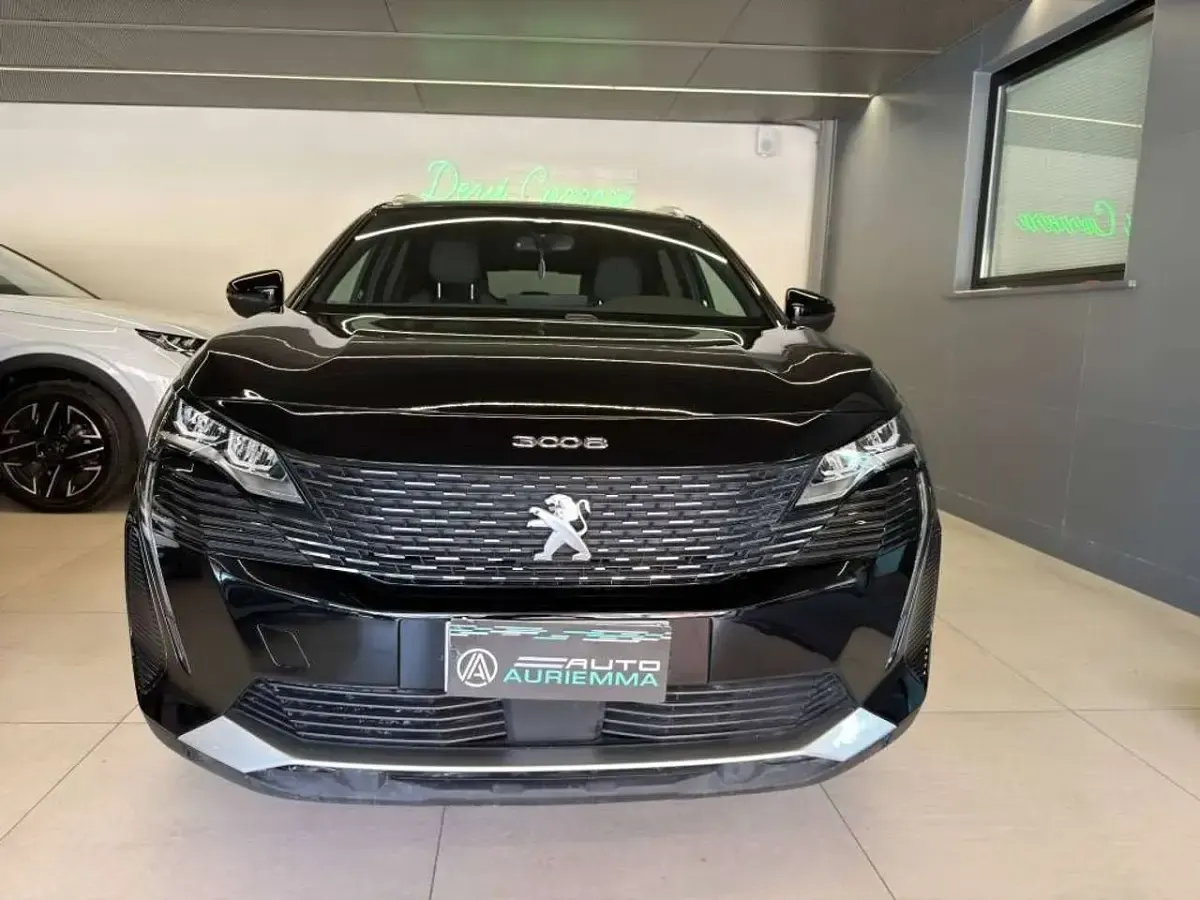 Usata Peugeot 3008 Allure 131 CV (96 kW) 2023 Nero SUV