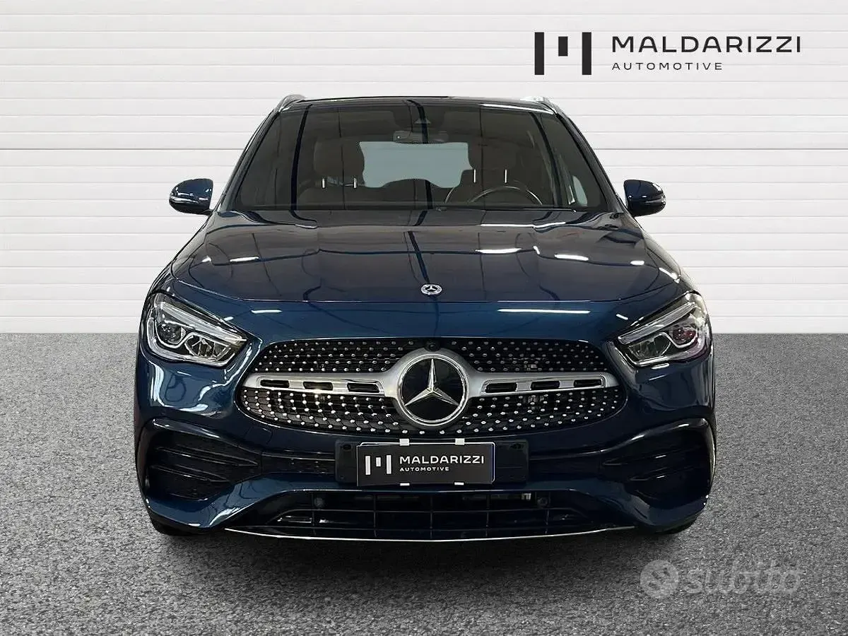 Occasion Mercedes GLA200 Premium 150 ch (110 kW) 2023 Bleue SUV