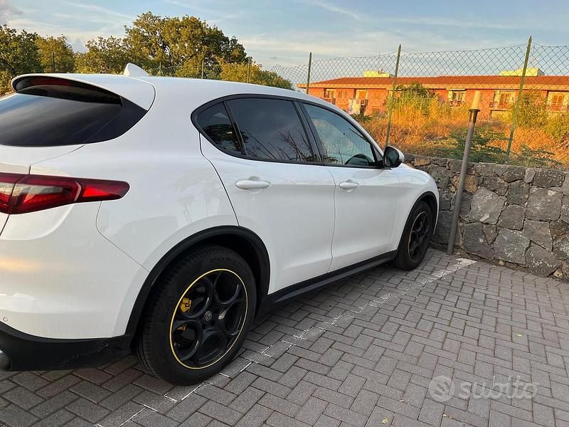 Usata Alfa Romeo Stelvio 160 CV (117 kW) 2019 Bianco SUV