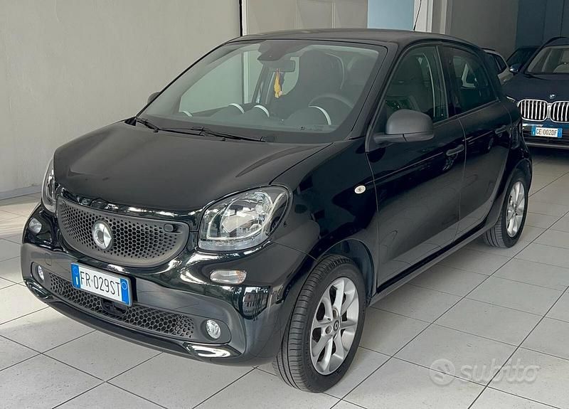 Nero Usata 2018 Smart ForFour Due volumi | 10.500 € (Buon prezzo) - Immagine 1/4