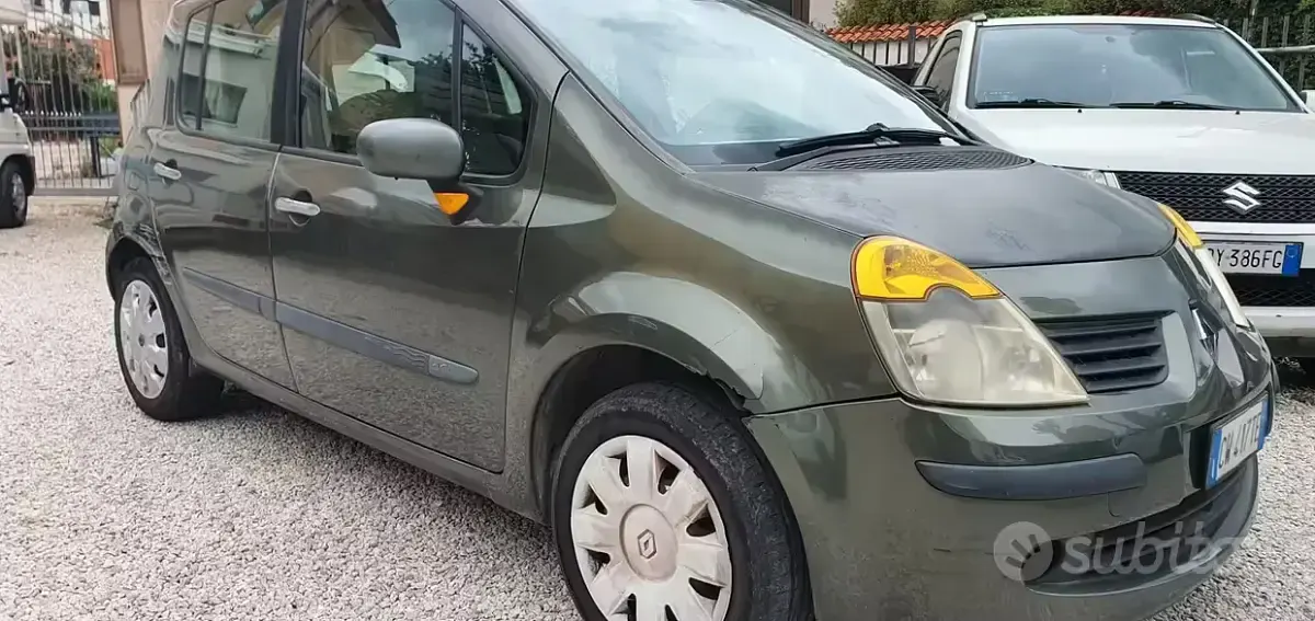 Usata Renault Modus Dynamique 85 CV (62 kW) 2005 Marrone Monovolume