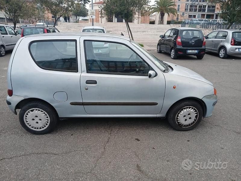 Usata Fiat 600 54 CV (39 kW) 1999 Berlina