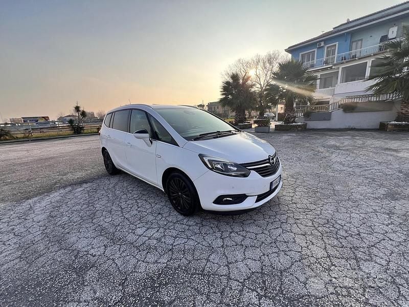 Usata Opel Zafira Life Innovation 135 CV (99 kW) 2019 Bianco Monovolume