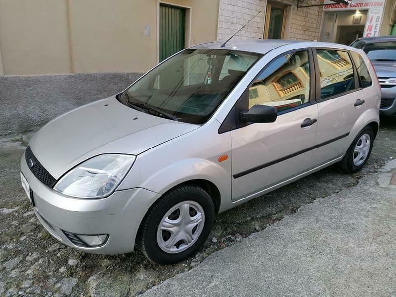 Venduto Ford Fiesta 1.4 TDCI 2004 auto usate in vendita