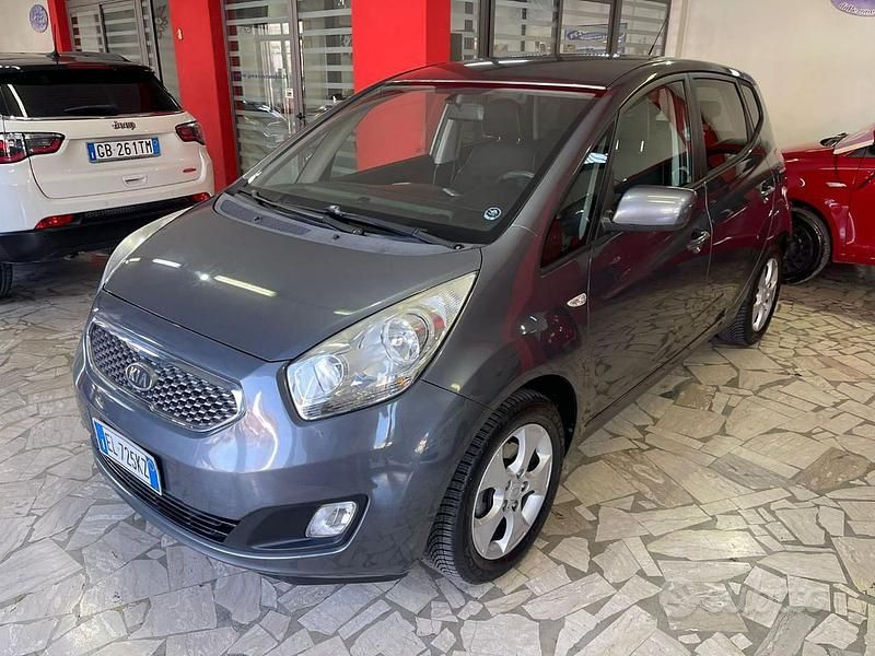 Usata Kia Venga EX 90 CV (66 kW) 2012 Grigio Utilitaria