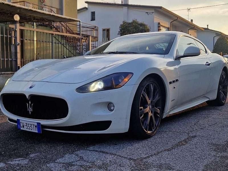 Bianco Usata 2008 Maserati Granturismo Coupé | 46.800 € (Ottimo prezzo) - Immagine 1/4