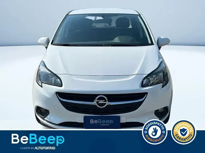 Usata Opel Corsa Cosmo 70 CV (51 kW) 2015 Bianco pastello Utilitaria
