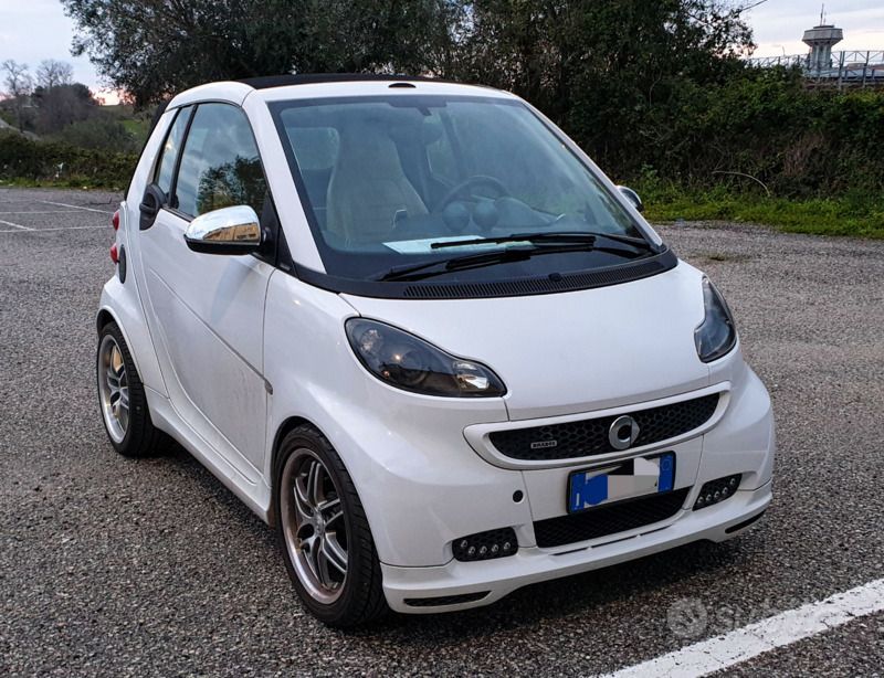 Bianco Usata 2011 Smart ForTwo Cabrio Passion Cabrio | 7300 € (Molto cara) - Immagine 1/4