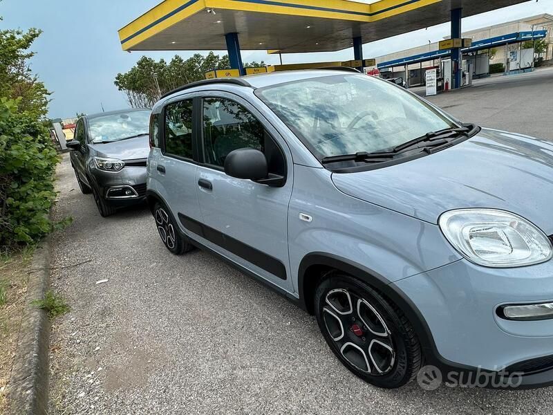 Usata Fiat Panda City Life 70 CV (51 kW) 2022 Grigio Utilitaria