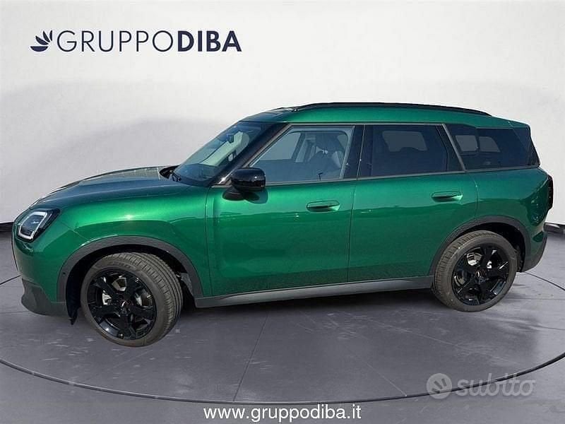 Usata Mini Countryman Classic 170 CV (125 kW) 2024 Verde SUV
