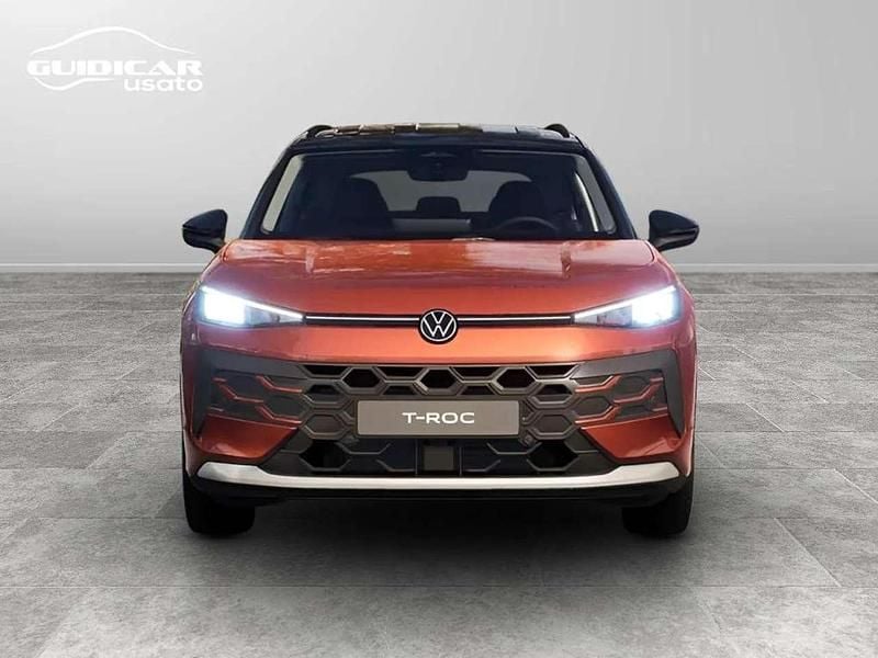 Nuova VW T-Roc Life 116 CV (85 kW) 2026 Flame red metallizzato nero SUV