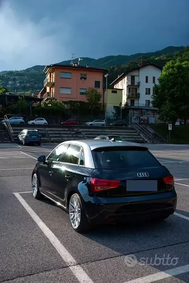 Usata Audi A1 86 CV (63 kW) 2014 Nero Utilitaria