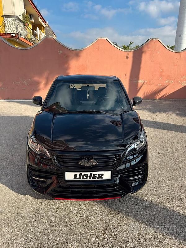 Nero Usata 2024 Ligier JS50 Due volumi | 15.599 € (Molto cara) - Immagine 1/4