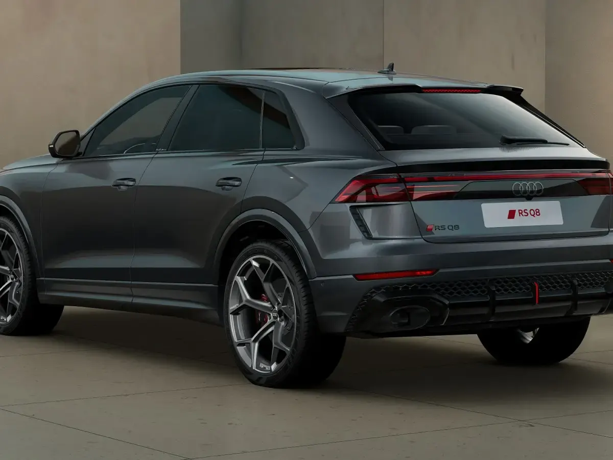 Nuova Audi RS Q8 Performance 640 CV (470 kW) 2026 Grigio daytona perlato SUV