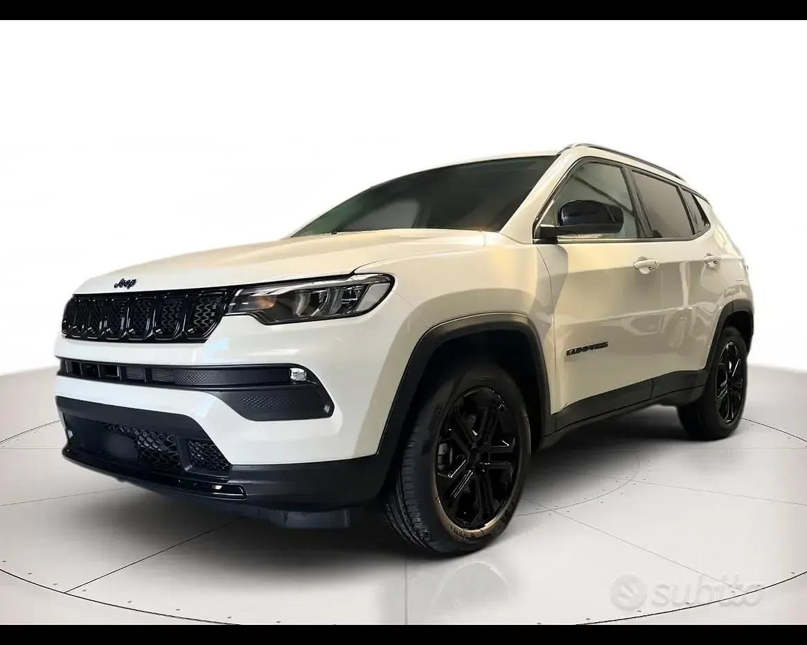 Usata Jeep Compass Night Eagle 131 CV (96 kW) 2023 Bianco SUV