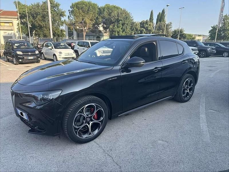 Usata 2024 Alfa Romeo Stelvio Veloce SUV | 32.010 € (Super prezzo) - Immagine 1/4