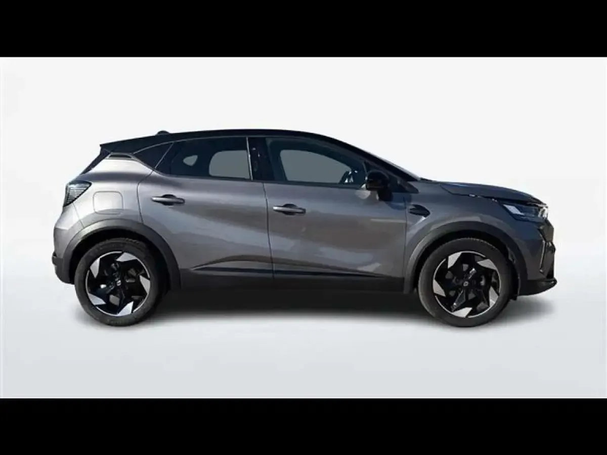 Usata Renault Captur Techno 91 CV (66 kW) 2025 Grigio scuro SUV