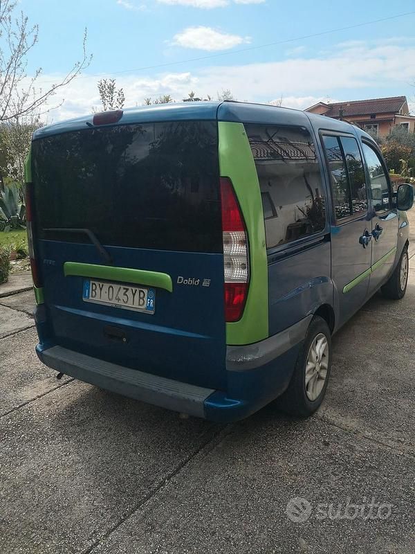Usata Fiat Doblò 101 CV (74 kW) 2002 Blu Monovolume
