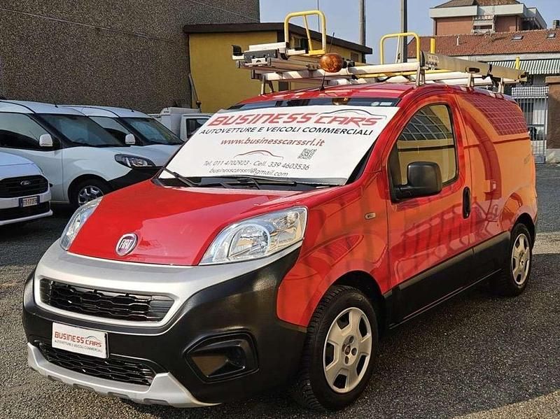 Usata Fiat Fiorino 95 CV (69 kW) 2017 Rosso Monovolume