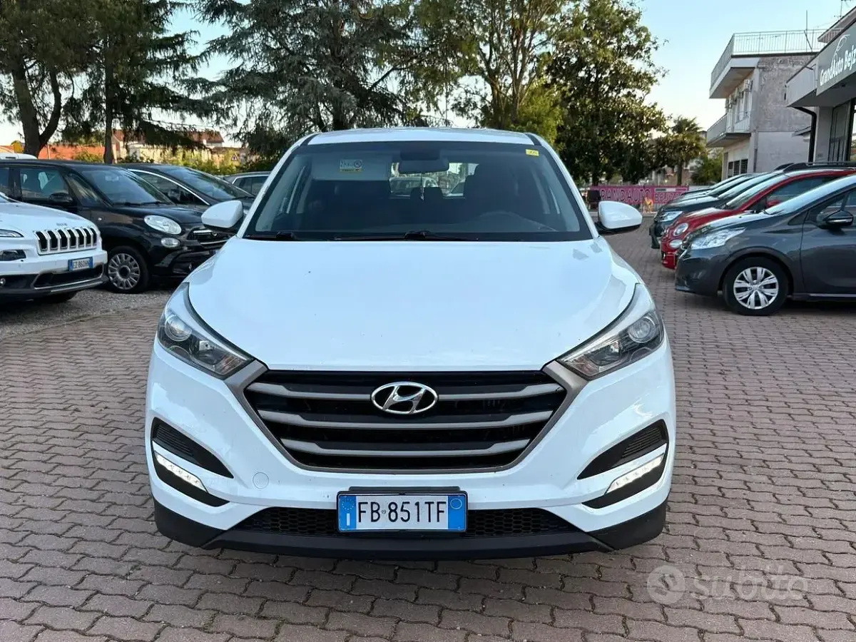 Usata Hyundai Tucson Xpossible 116 CV (85 kW) 2016 Bianco SUV