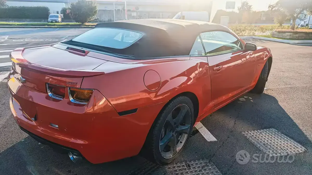 Usata Chevrolet Camaro SS 405 CV (297 kW) 2012 Rosso Cabrio