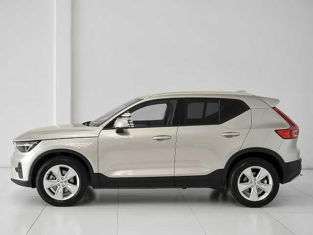 Usata Volvo XC40 120 CV (88 kW) 2023 Grigio SUV