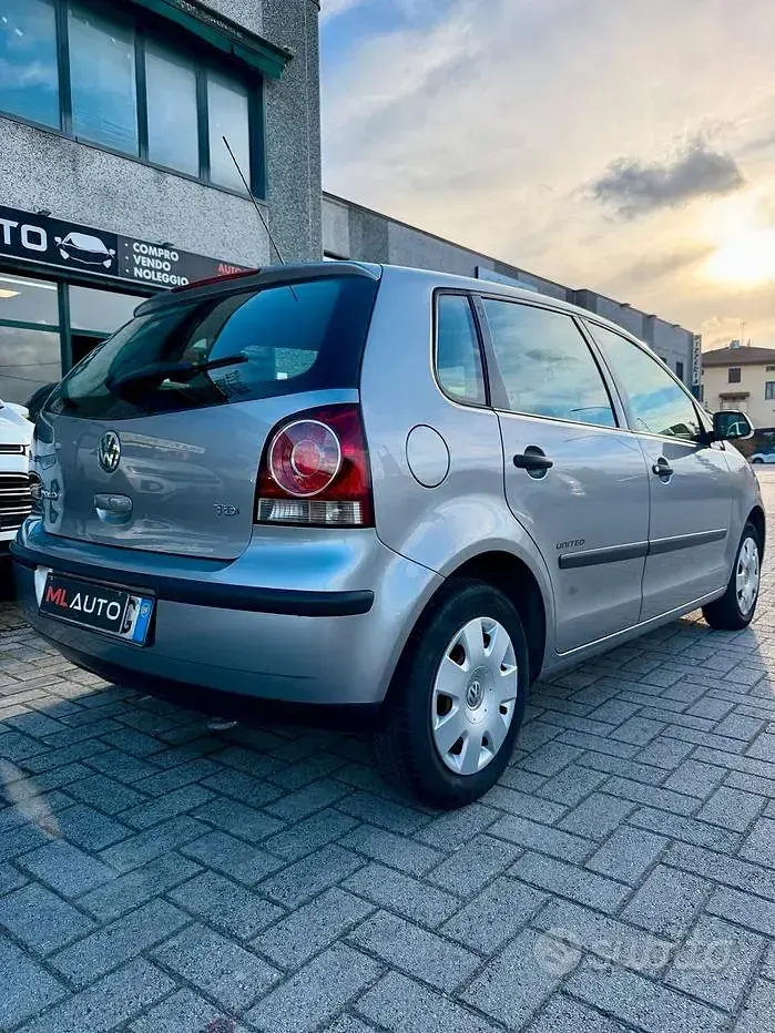 Usata VW Polo Comfortline 69 CV (50 kW) 2009 Grigio Utilitaria