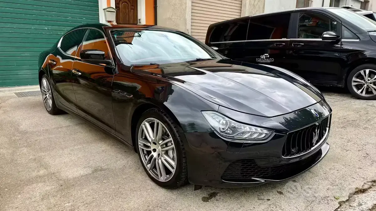 Usata Maserati Ghibli 250 CV (183 kW) 2013 Nero Berlina