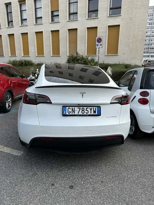Usata Tesla Model Y Performance 155 kW (211 CV) 2023 SUV