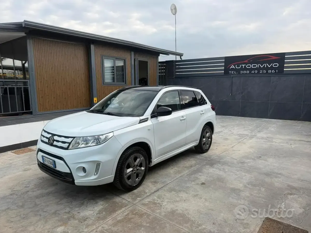 Second-hand Suzuki Vitara 120 CP (88 kW) 2017 Alb SUV