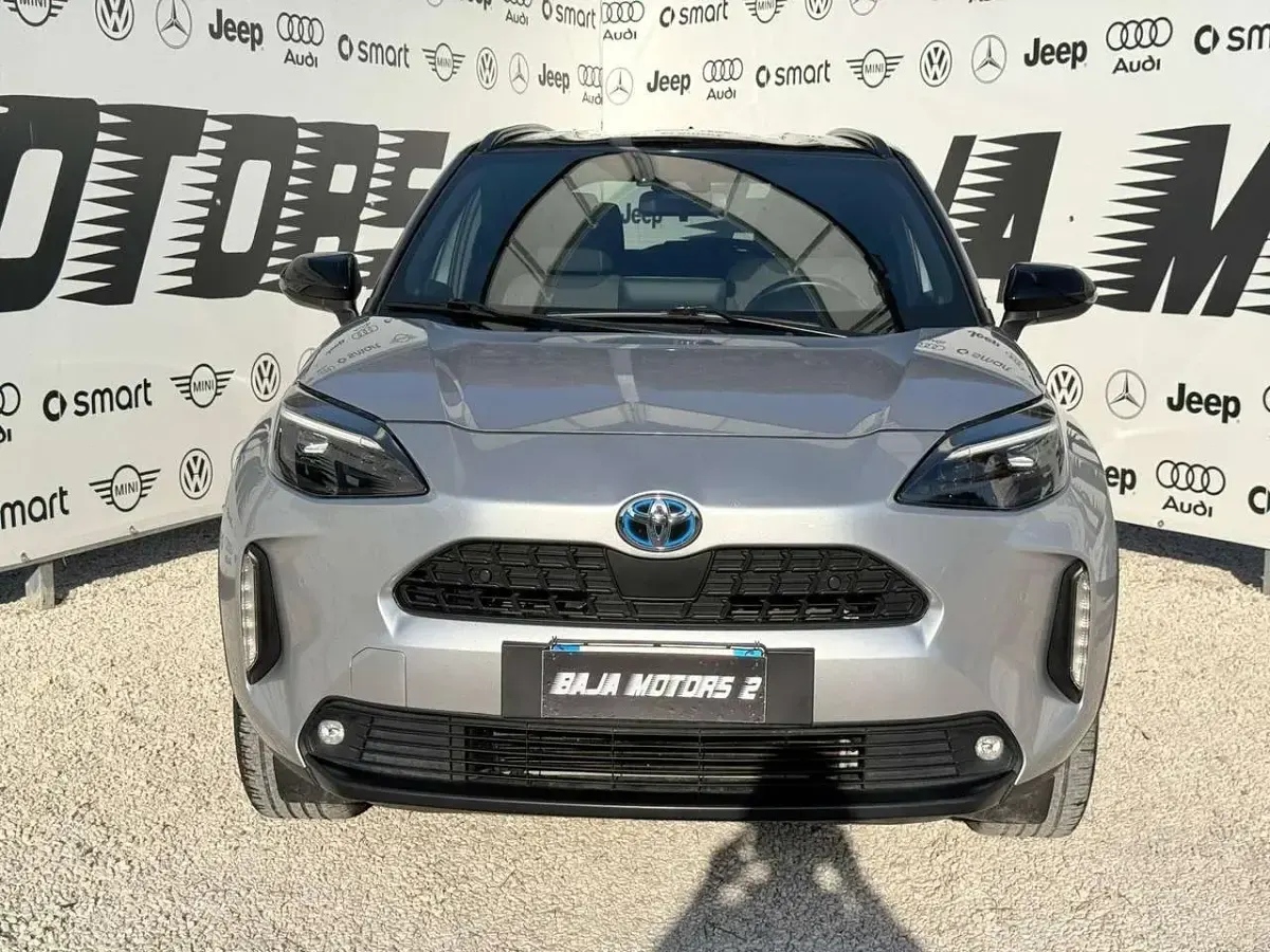 Usata Toyota Yaris Cross Trend 92 CV (67 kW) 2023 Argento SUV
